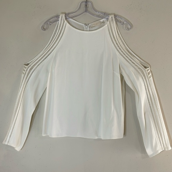 NWOT. RAMY BROOK Small Bateau Neck Cold Shoulder Lace Long Sleeve Blouse. - Picture 1 of 14